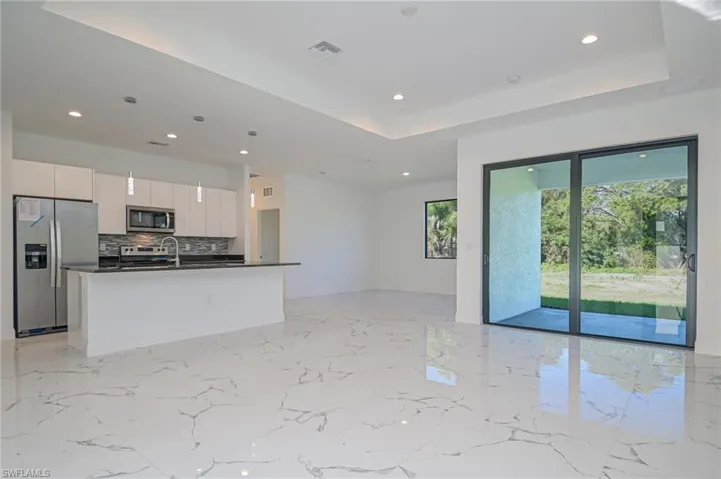 703  Washington  AVE, Lehigh Acres, FL 33972