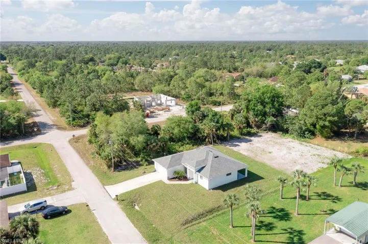 703  Washington  AVE, Lehigh Acres, FL 33972
