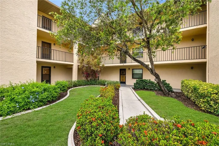 13240 White Marsh Ln 5, Fort Myers, Florida 33912