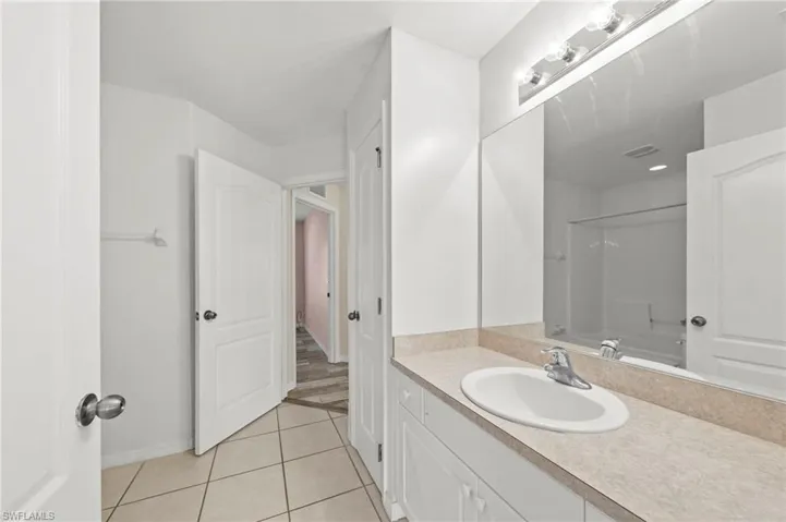 2613 53rd St W, Lehigh Acres, Florida 33971