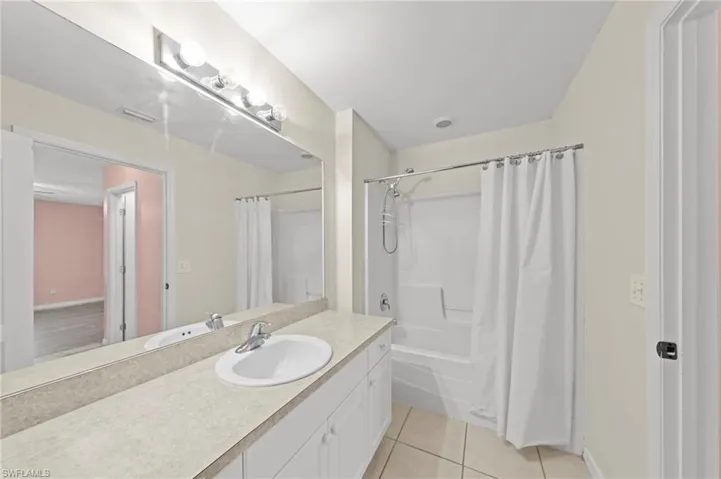 2613 53rd St W, Lehigh Acres, Florida 33971