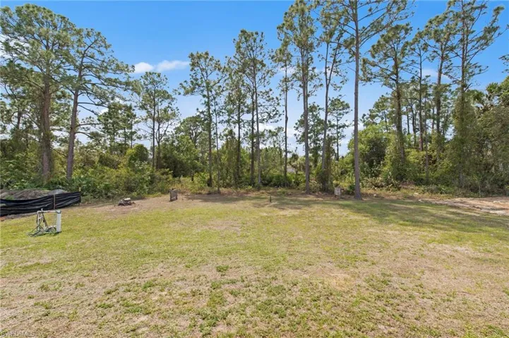 2613 53rd St W, Lehigh Acres, Florida 33971