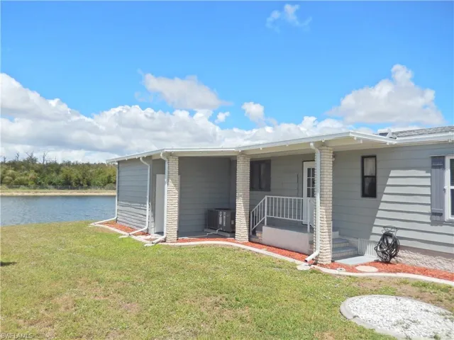 16168  Baton Rouge  CT, Fort Myers, FL 33908