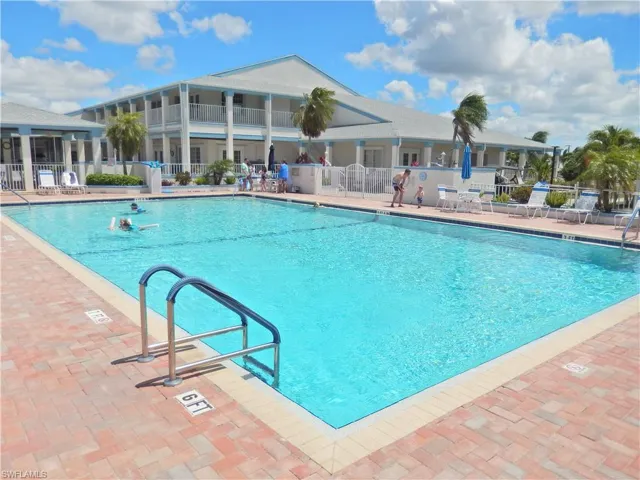 16168  Baton Rouge  CT, Fort Myers, FL 33908