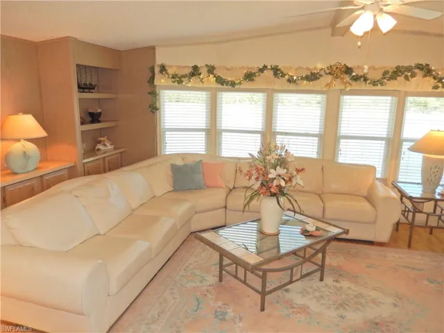 16168  Baton Rouge  CT, Fort Myers, FL 33908