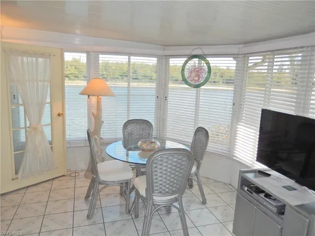 16168  Baton Rouge  CT, Fort Myers, FL 33908