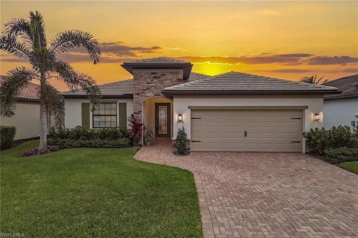 9396 Glenforest Dr, Naples, Florida 34120