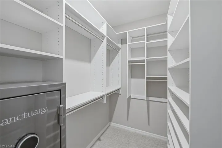 9396 Glenforest Dr, Naples, Florida 34120