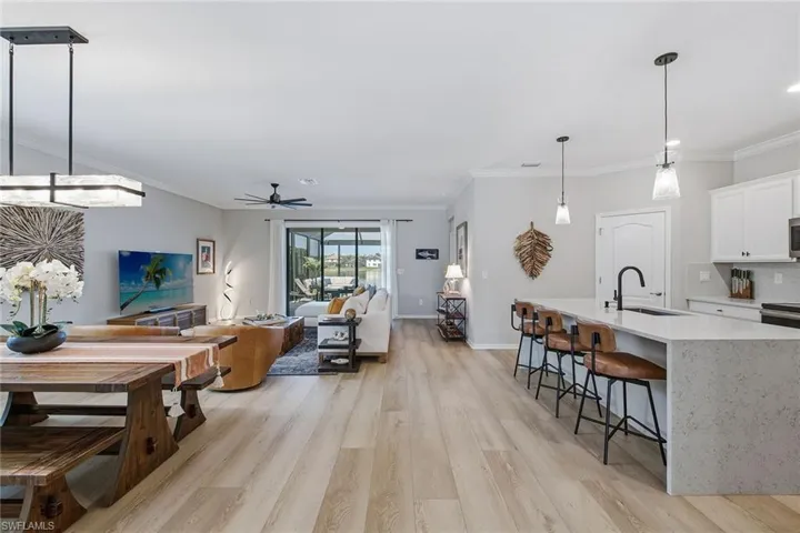 9396 Glenforest Dr, Naples, Florida 34120