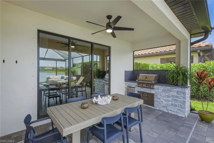 9396 Glenforest Dr, Naples, Florida 34120