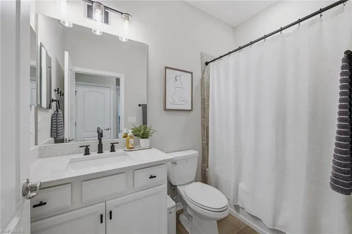 9396 Glenforest Dr, Naples, Florida 34120