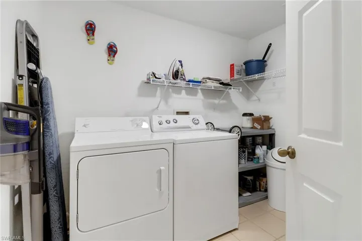 9035  Michael  CIR, Naples, FL 34113