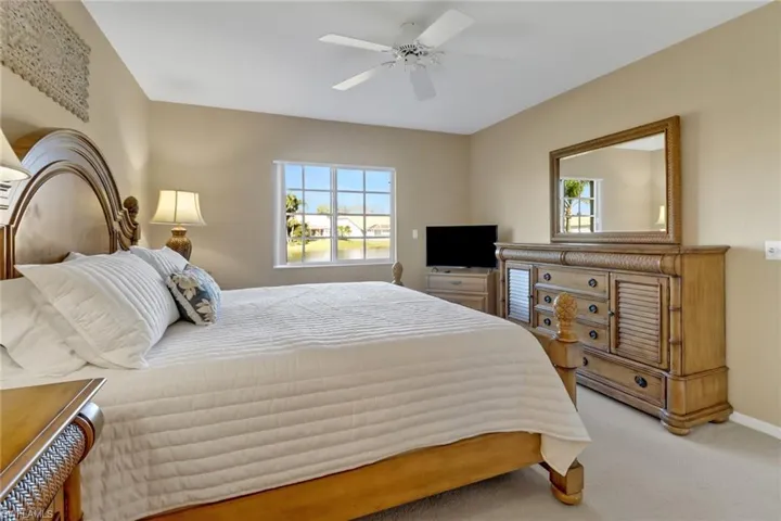 9035  Michael  CIR, Naples, FL 34113
