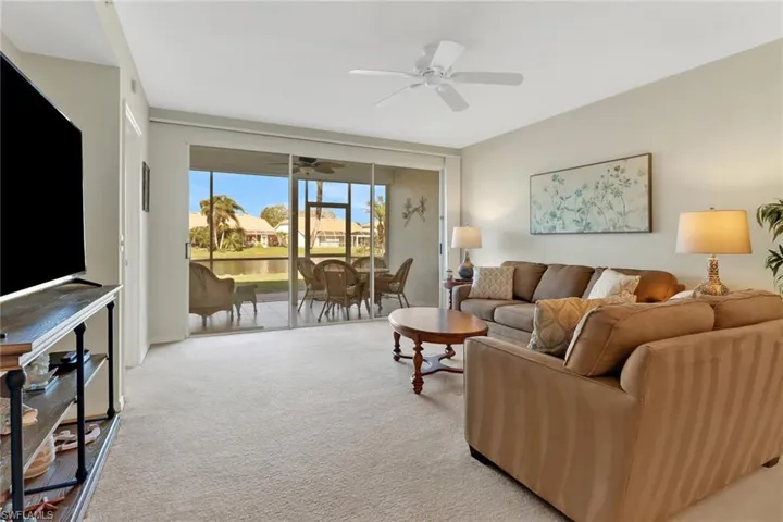 9035  Michael  CIR, Naples, FL 34113