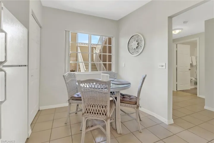 9035  Michael  CIR, Naples, FL 34113