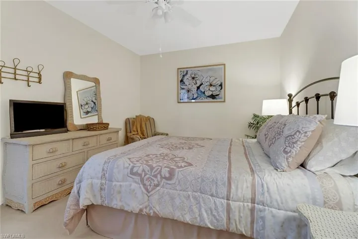 9035  Michael  CIR, Naples, FL 34113