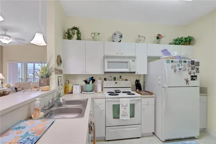 4236 Bellasol Cir 1021, Fort Myers, Florida 33916