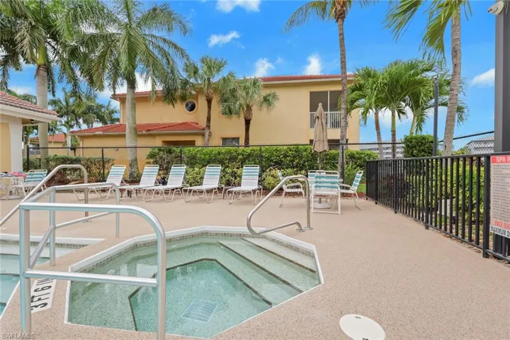 4236 Bellasol Cir 1021, Fort Myers, Florida 33916