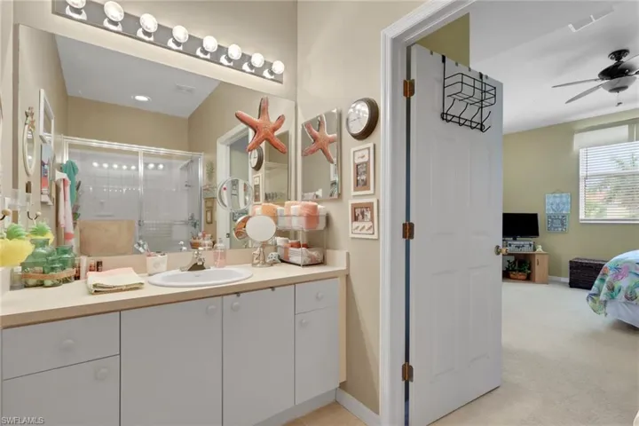 4236 Bellasol Cir 1021, Fort Myers, Florida 33916