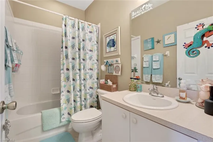 4236 Bellasol Cir 1021, Fort Myers, Florida 33916