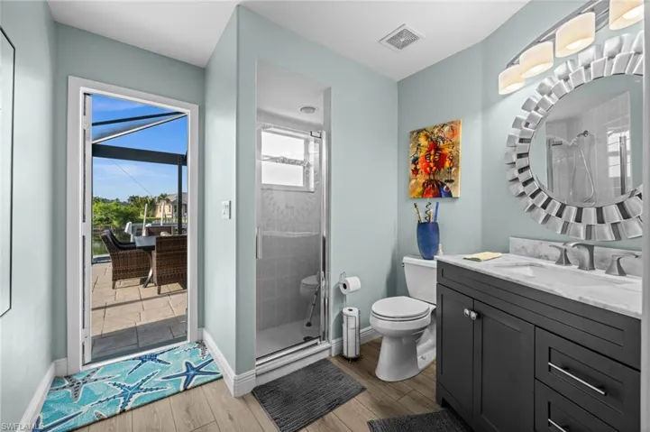 Easy access to lanai and pool
