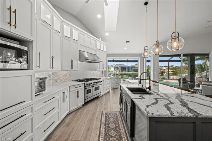 A chef's dream! This well planned kitchen is spacious, functional and easy to navigate