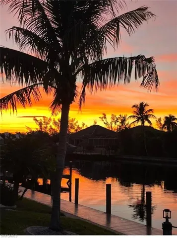 Beautiful sunrises to start the day...