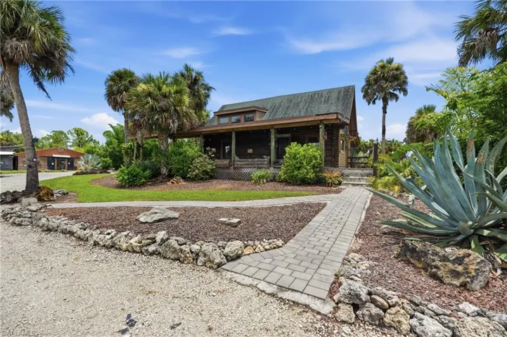 3935 24th Ave Se, Naples, Florida 34117