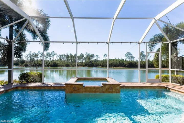 3573 Malagrotta Cir, Cape Coral, Florida 33909