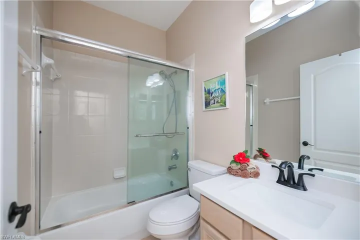 pool bath/guest bathroom #2