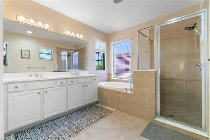 1347  Kendari  TER, Naples, FL 34113