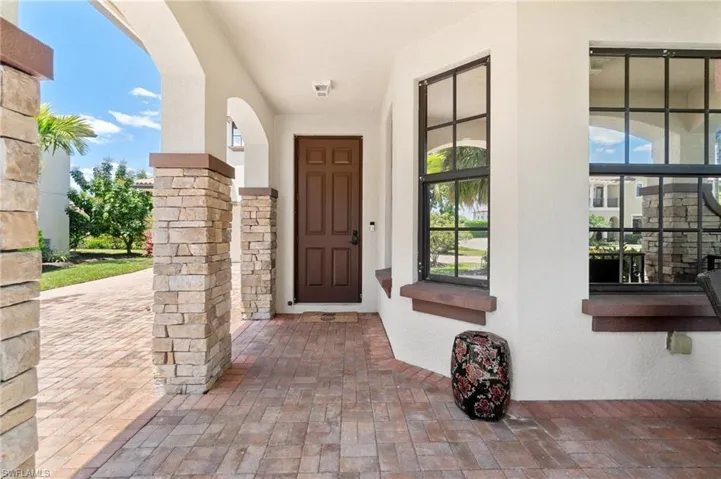 1347  Kendari  TER, Naples, FL 34113