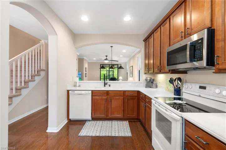 1347  Kendari  TER, Naples, FL 34113