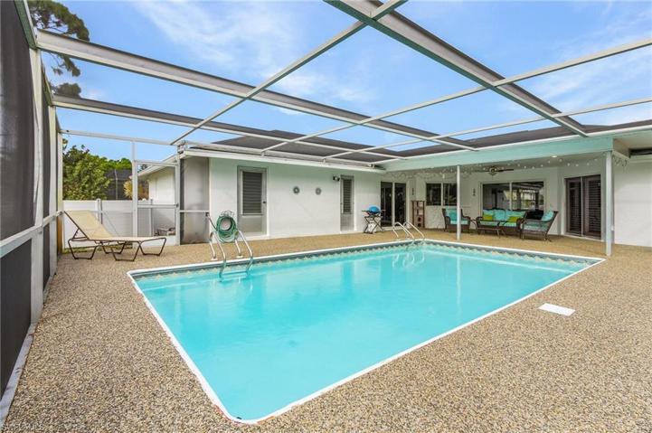 17524 Laurel Valley RD, FORT MYERS FL 33967