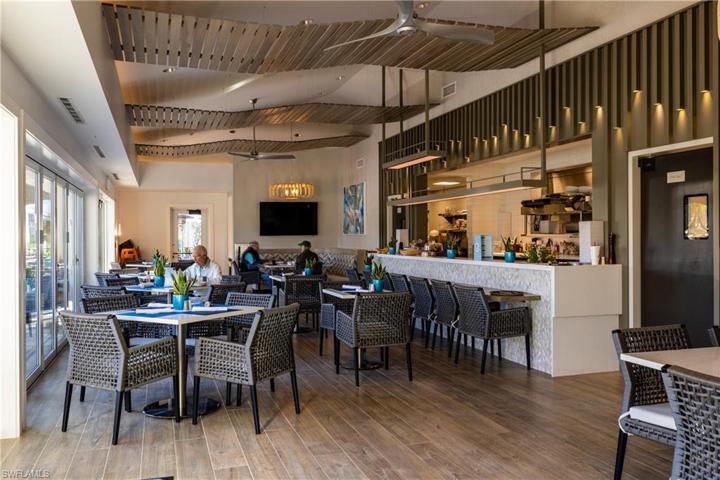 West Bay Club Aqua Cafe