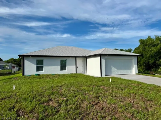 3707 32nd St Sw, Lehigh Acres, Florida 33976