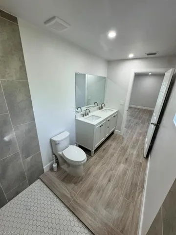 3707 32nd St Sw, Lehigh Acres, Florida 33976