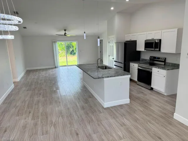 3707 32nd St Sw, Lehigh Acres, Florida 33976