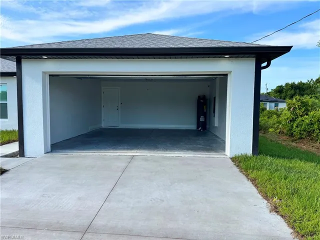 3707 32nd St Sw, Lehigh Acres, Florida 33976