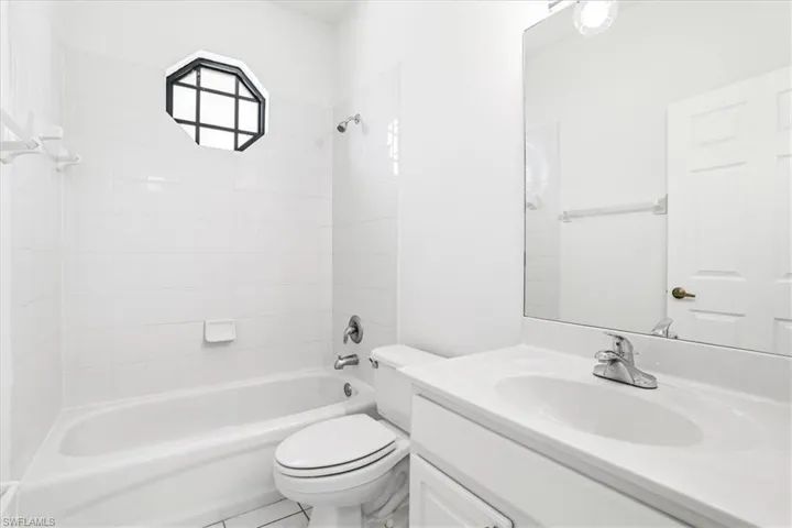 FULL BATH WITH TUB