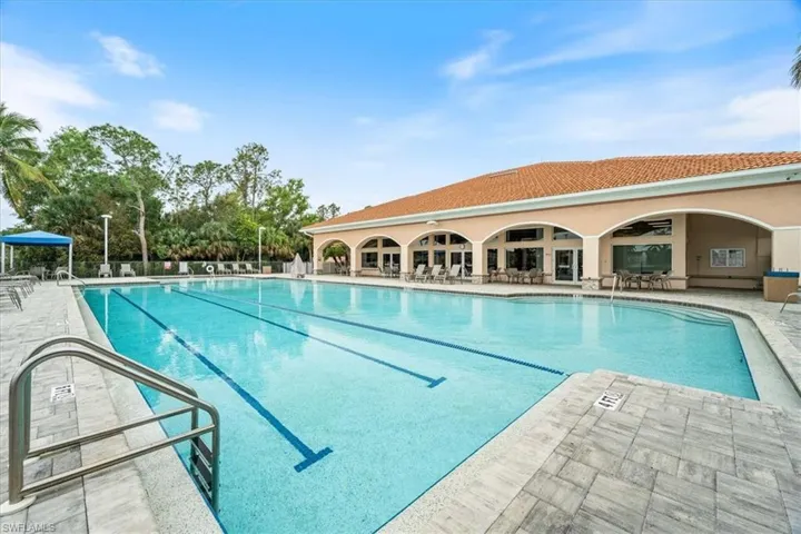 7550 Meadow Lakes Dr 4701, Naples, Florida 34104