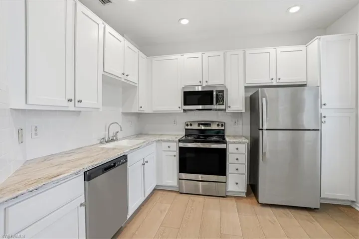 7550 Meadow Lakes Dr 4701, Naples, Florida 34104