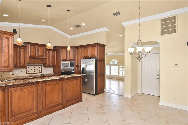 Kitchen / Living Room
