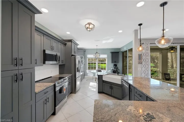14600  Glen Cove  DR, Fort Myers, FL 33919