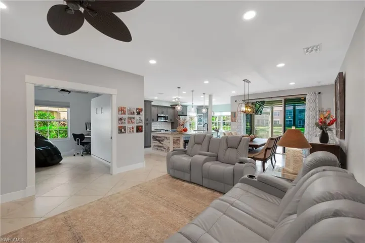14600  Glen Cove  DR, Fort Myers, FL 33919