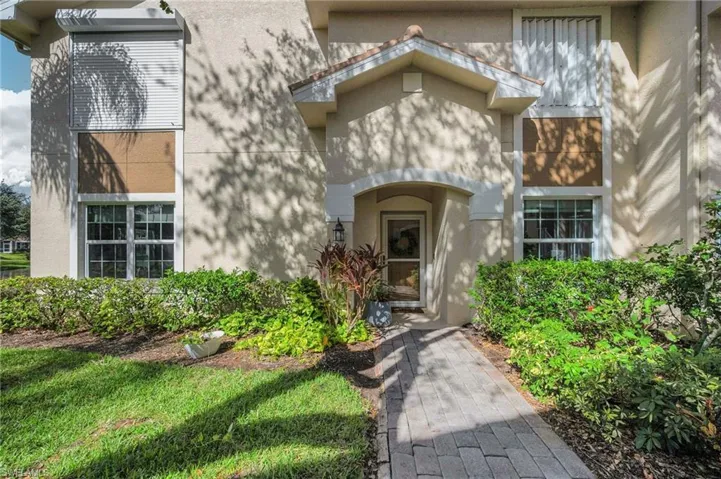 14600  Glen Cove  DR, Fort Myers, FL 33919