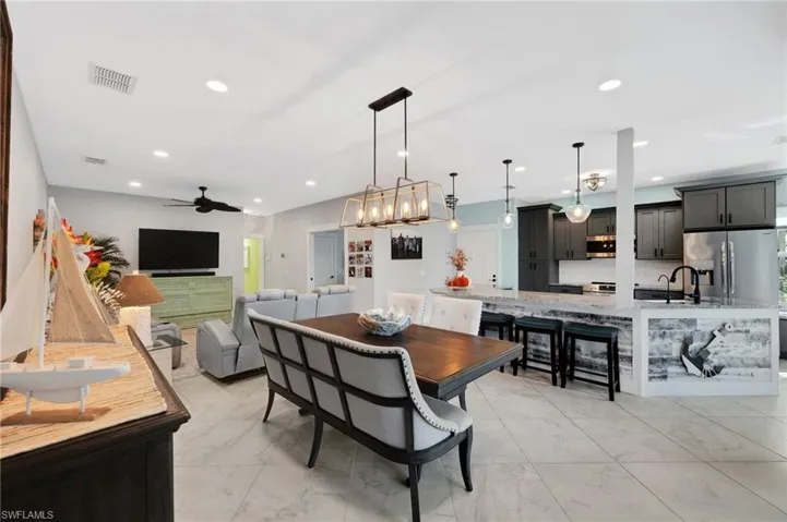 14600  Glen Cove  DR, Fort Myers, FL 33919