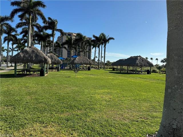 RESIDENTS BEACH PARK & GRILLS