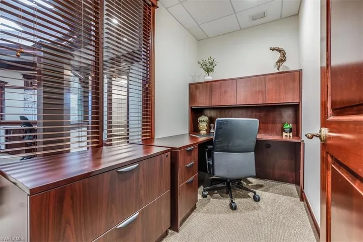 599 Tamiami Trl N 101, Naples, Florida 34102