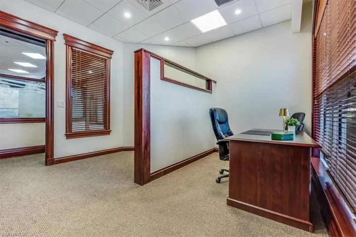 599 Tamiami Trl N 101, Naples, Florida 34102